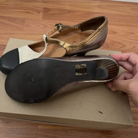 Jeffree Campbell -  Mary Jane Heels - Picture 2 of 4